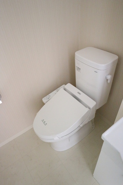 トイレ　※写真は他号室です