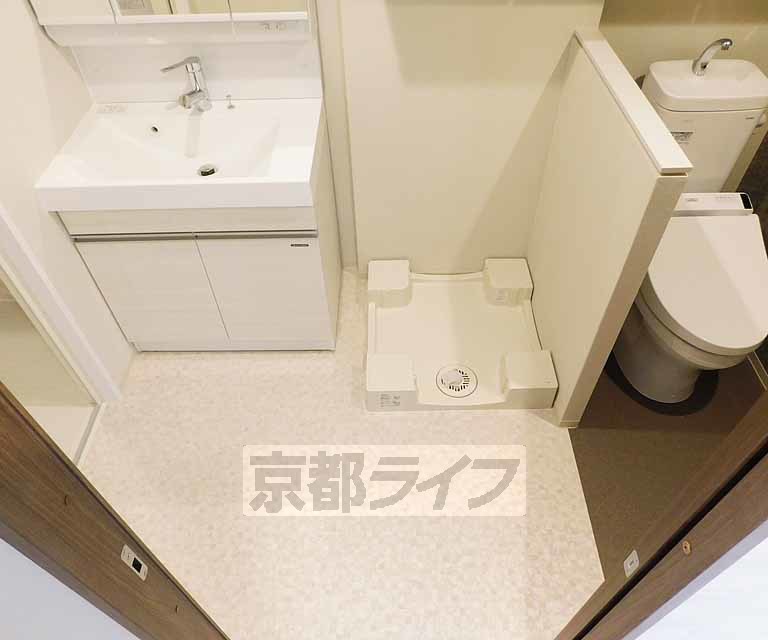 洗面設備　ヨーロピアンタイプの脱衣所です。