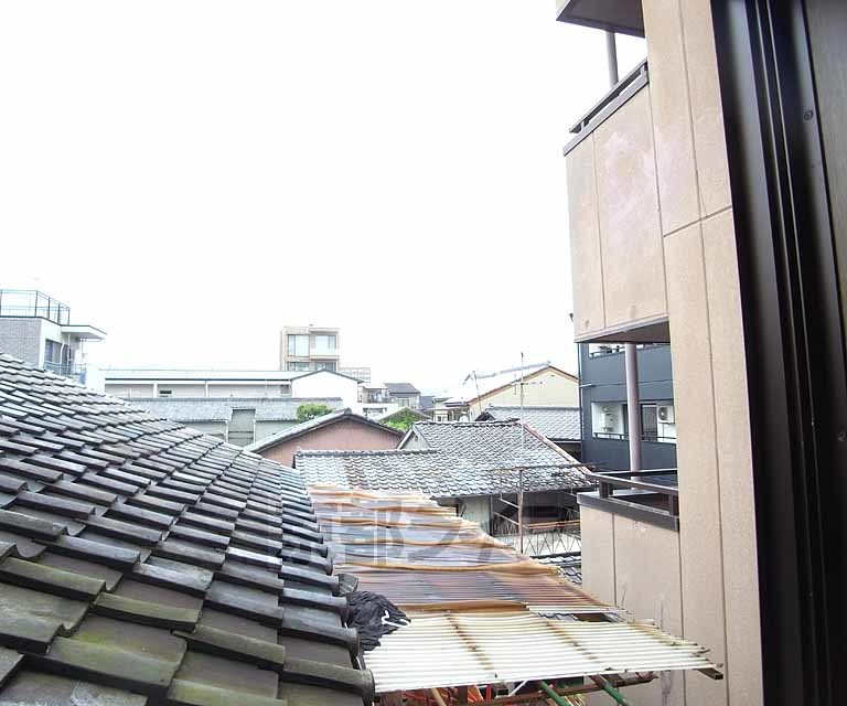 眺望　・お問い合わせは京都ライフ出町柳店まで・