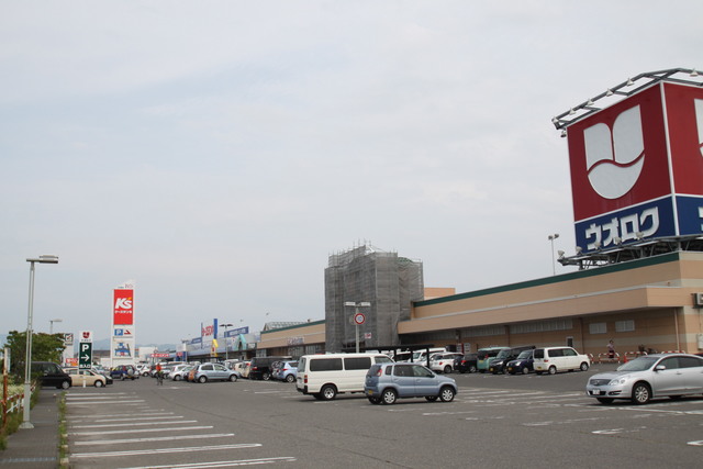 ショッピングセンター　コモタウン（ショッピングセンター）まで227m