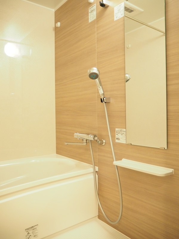 バス・シャワールーム　バス