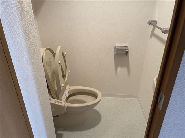 トイレ　コンパクトで使いやすいトイレです