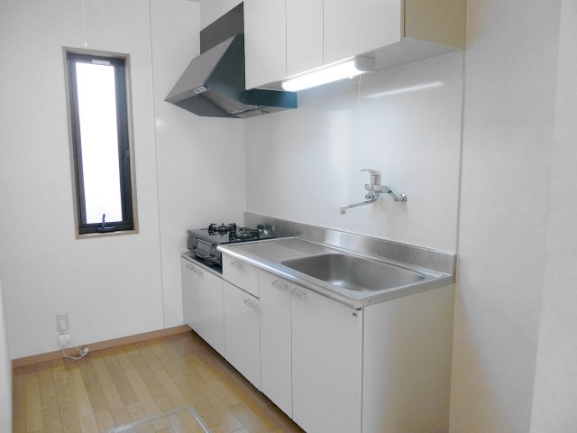 キッチン　※画像は103号室です