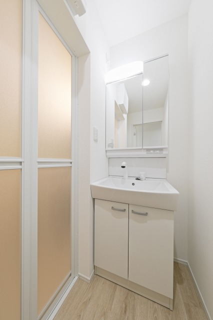洗面設備　朝の身支度には欠かせない独立洗面化粧台