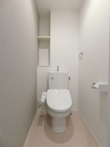 トイレ　※写真は同タイプです。現況を優先します。