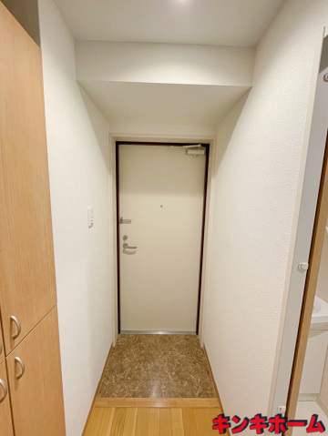 玄関　写真は別のお部屋です。※現況を優先※現況を優先ください