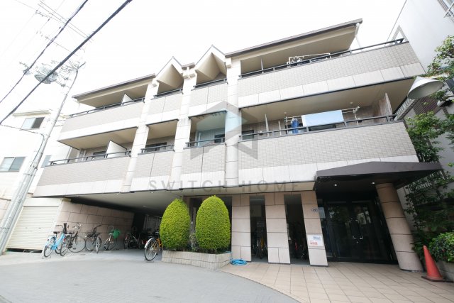 建物外観　落ち着いた雰囲気の外観です