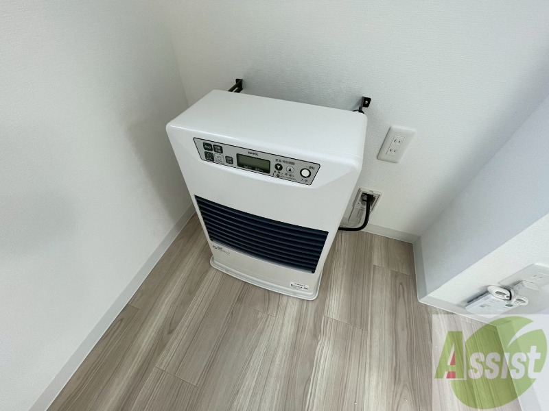 その他　暖房です。冬場の寒い日でも安心ですね～