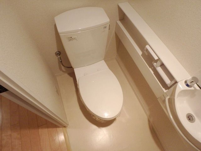 トイレ　※別部屋参考写真