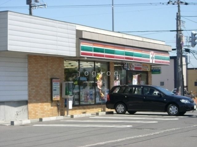 コンビニ　セブンイレブン江別うんどう公園店（コンビニ）まで244m