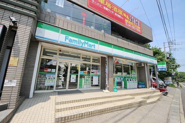 コンビニ　ファミリーマート西武球場駅前店（コンビニ）まで1099m