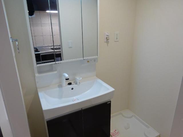 洗面設備　洗髪洗面化粧台