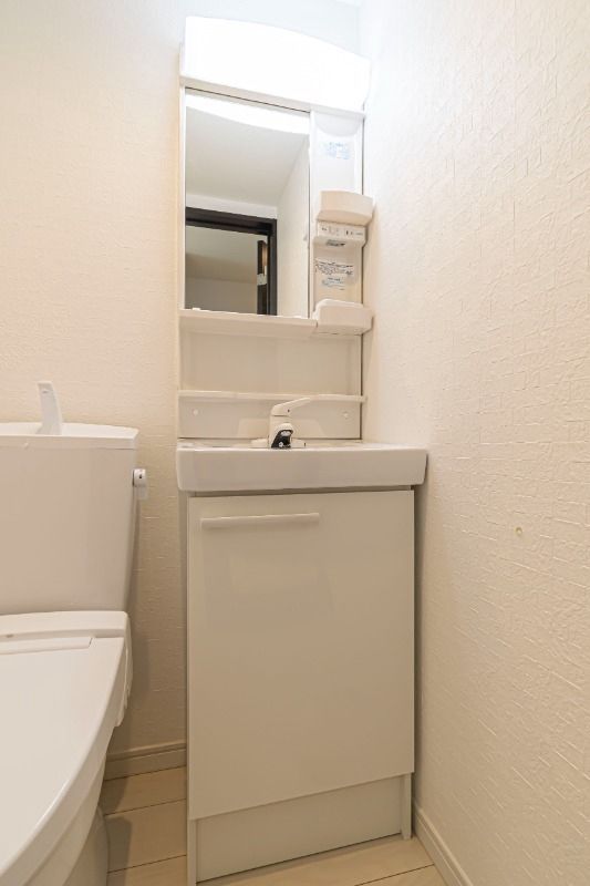 洗面設備　独立洗面台で身支度をすべて済ませてしまいましょう