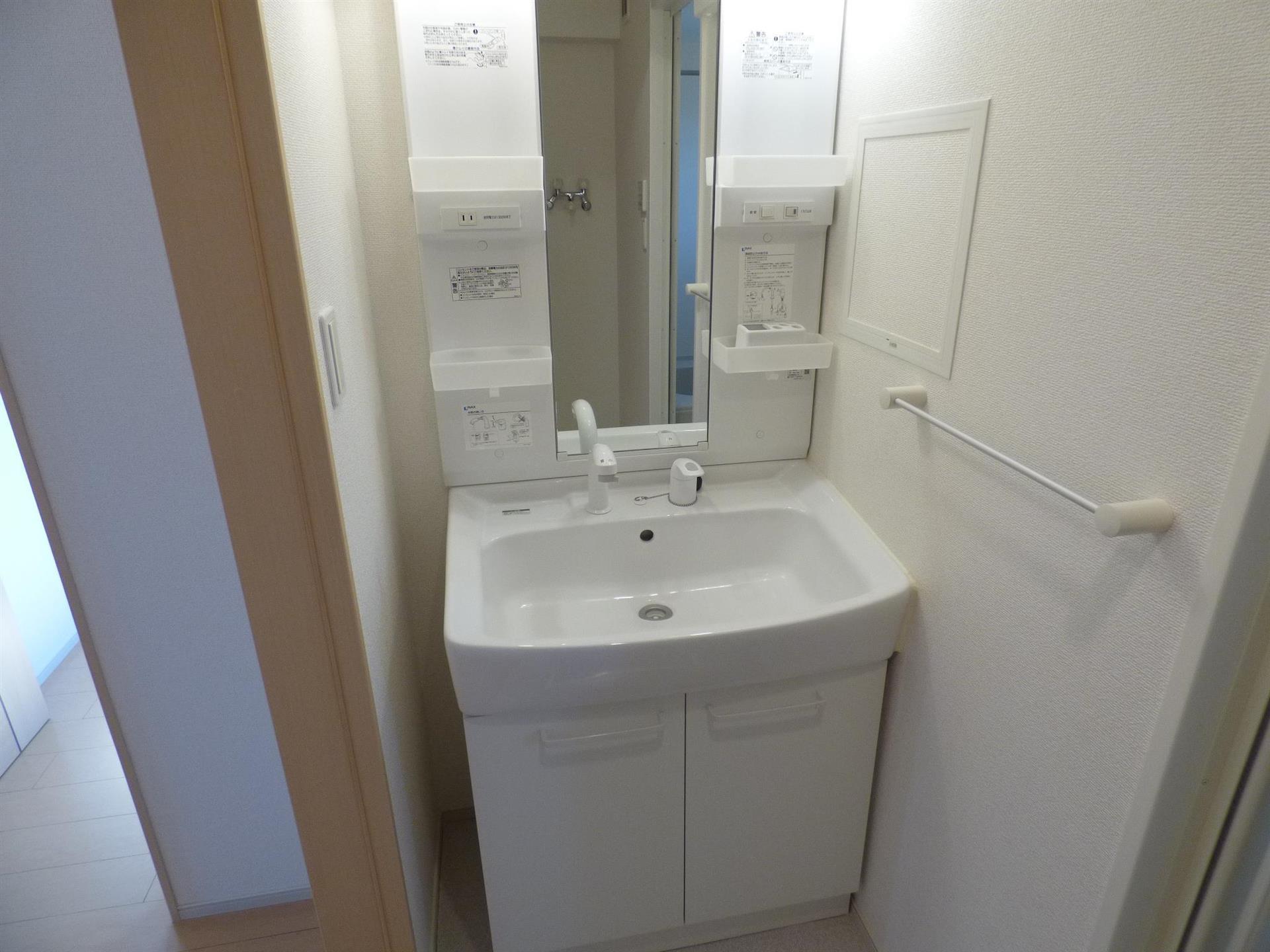 洗面設備　洗面化粧台