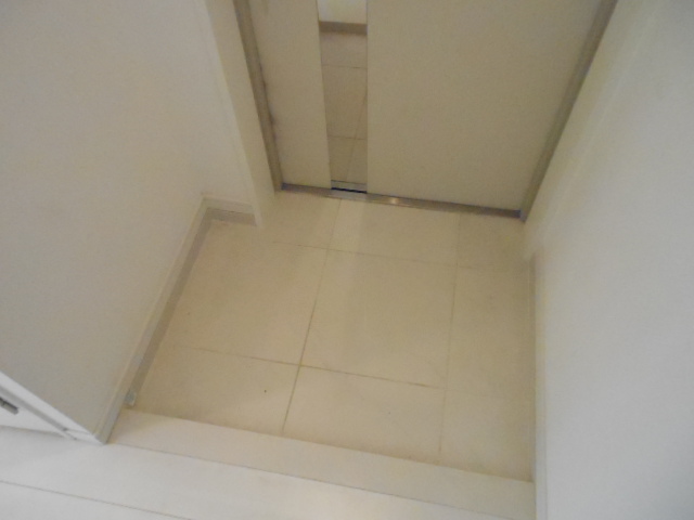 玄関　参考写真