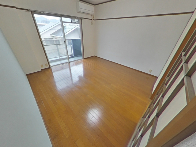 居室・リビング　別号室の写真