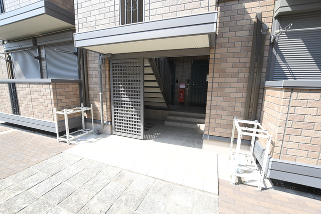 エントランス　エントランス