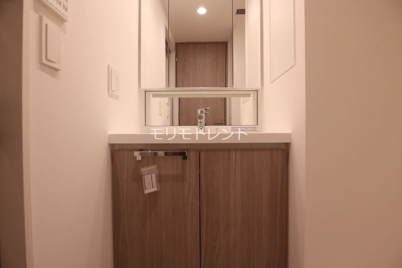 洗面設備　室内参考写真（５Ｆ－Ａタイプ）