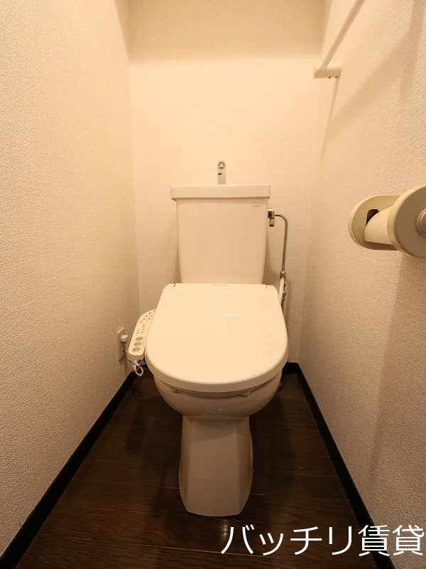 トイレ　別号室イメージの為、現状を優先致します。