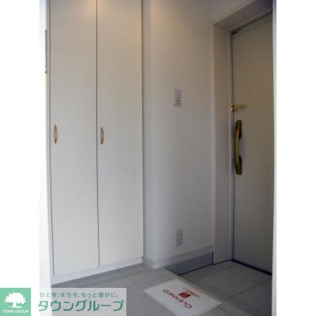 玄関　※写真は同タイプ住戸です。