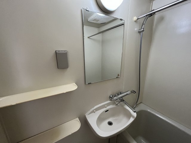 洗面設備　忙しい朝には欠かせない洗面所です