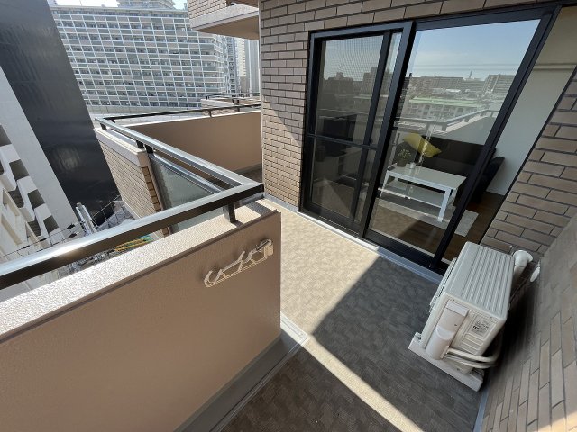 バルコニー　開放的で明るい空間を演出してくれるバルコニーです