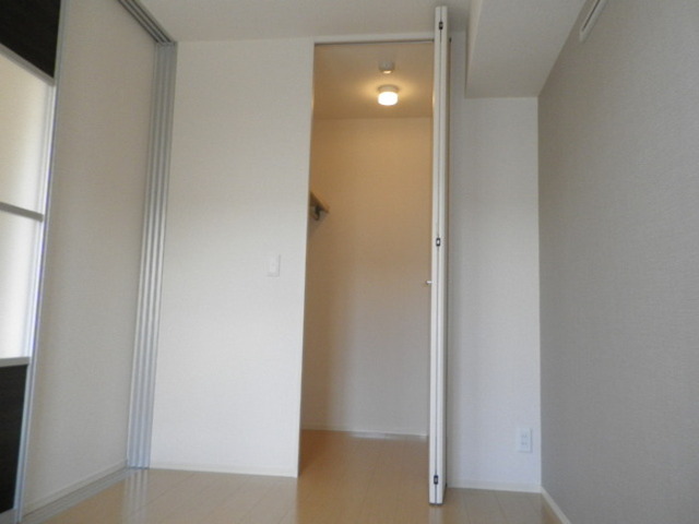 収納　２０５　ウォークインクローゼット