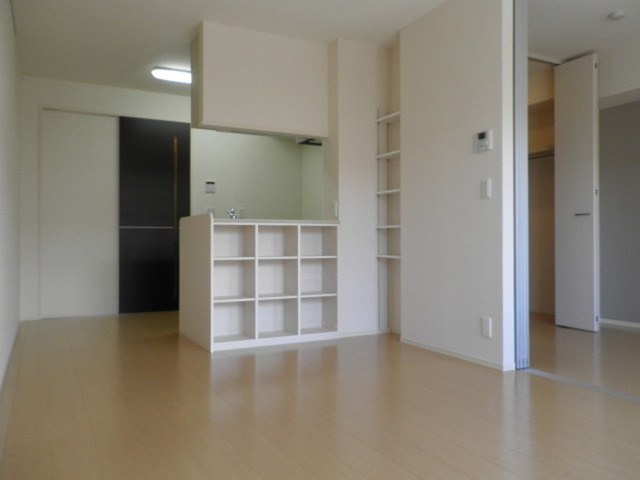 居室・リビング　２０５　ＬＤＫ