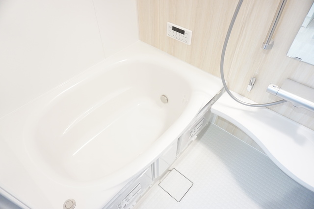 バス・シャワールーム　追焚と浴室乾燥機のあるバスルーム☆