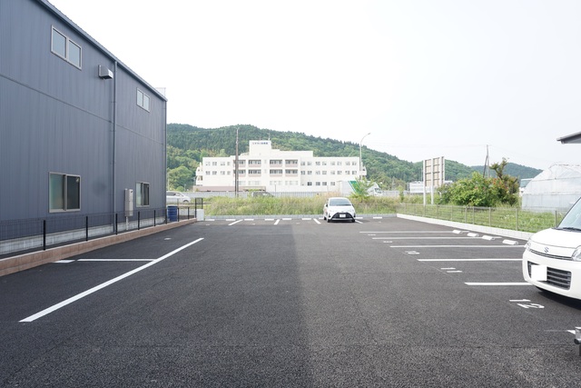駐車場　敷地内駐車場です☆