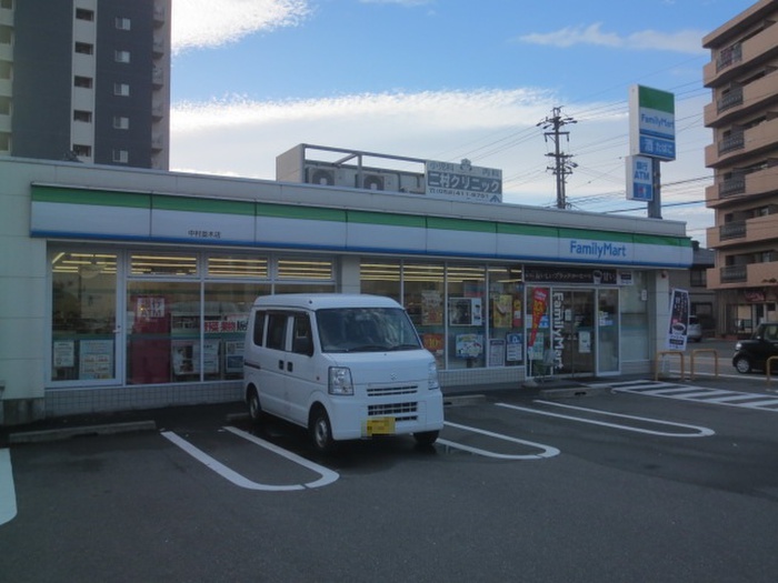 コンビニ　ファミリーマート中村並木店（コンビニ）まで146m