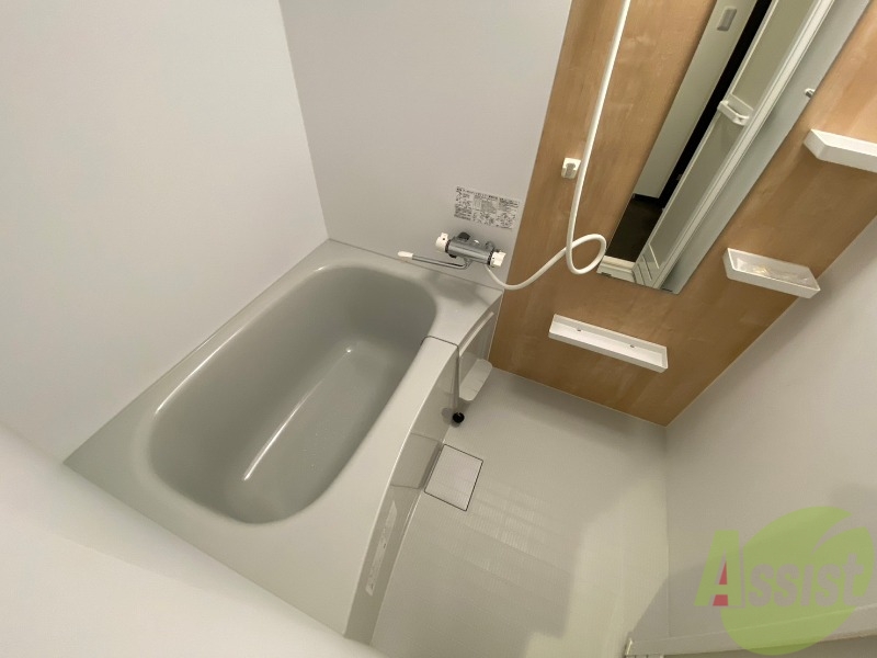 バス・シャワールーム　お風呂になります。一日の疲れを癒してくださいね。