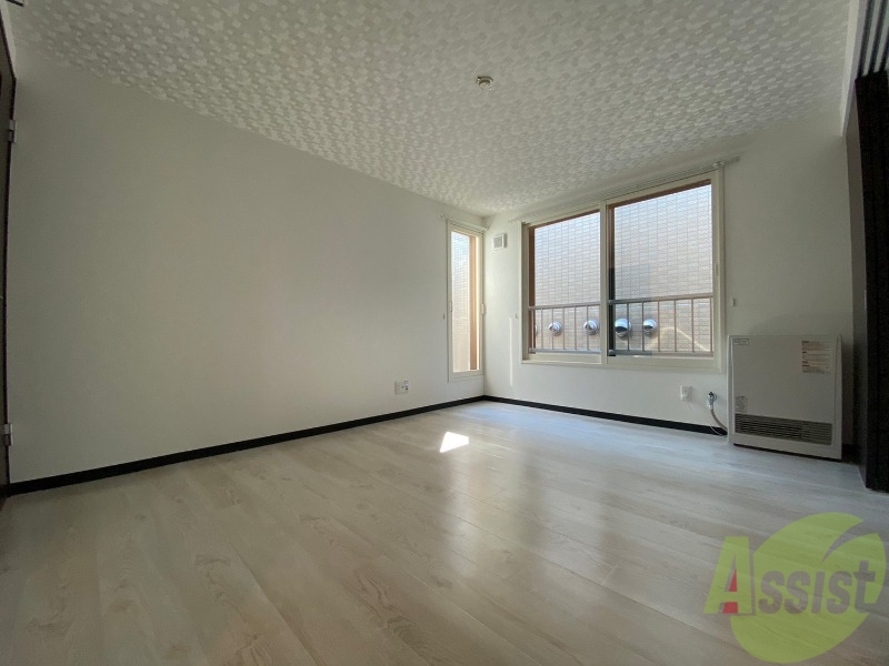 居室・リビング　広くてキレイなお部屋が広がっていて、充実した生活が送れそう。