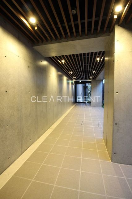 エントランス　☆入居後も安心・直接の管理会社☆