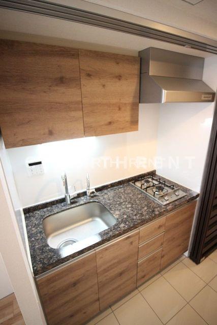 キッチン　同タイプ別住戸写真となります。現況と異なる場合がございます。