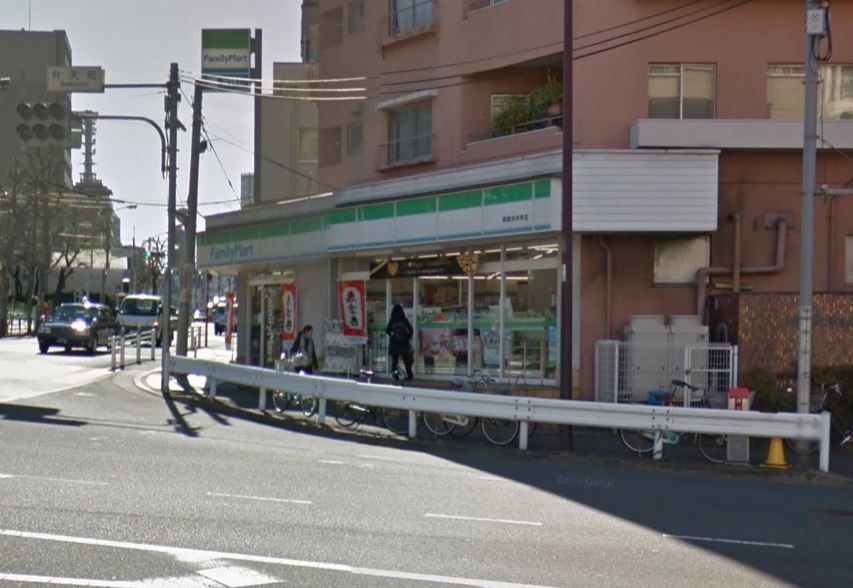 コンビニ　ファミリーマート 新宿弁天町店（コンビニ）まで188m