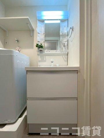 洗面設備　モデルルームイメージのため、現況を優先いたします。