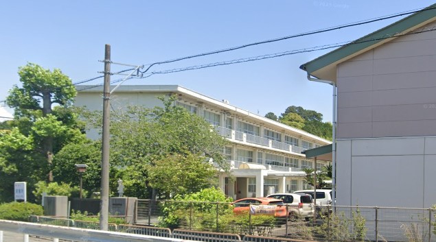 小学校　飯田小学校（小学校）まで760m