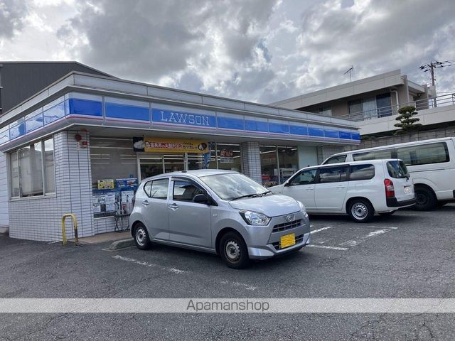 コンビニ　ローソン（コンビニ）まで676m