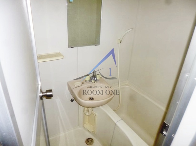 バス・シャワールーム　お風呂です。