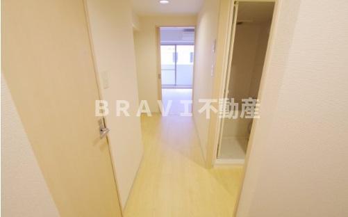 玄関　【ドゥーエ本庄】毎日通る玄関はこちらです