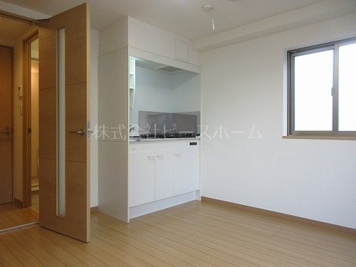 居室・リビング　※別号室参考写真