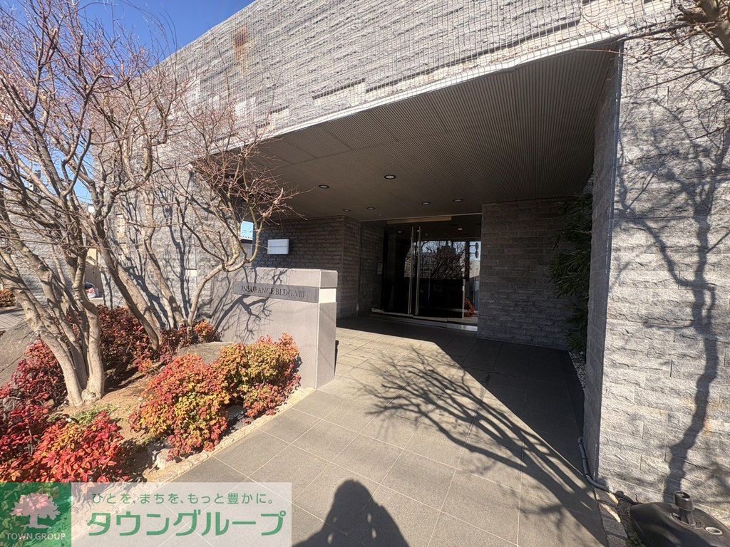 エントランス　駐車場