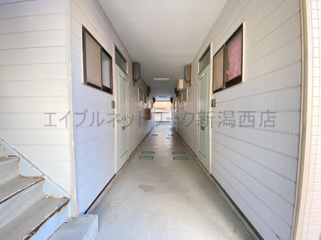 エントランス　A