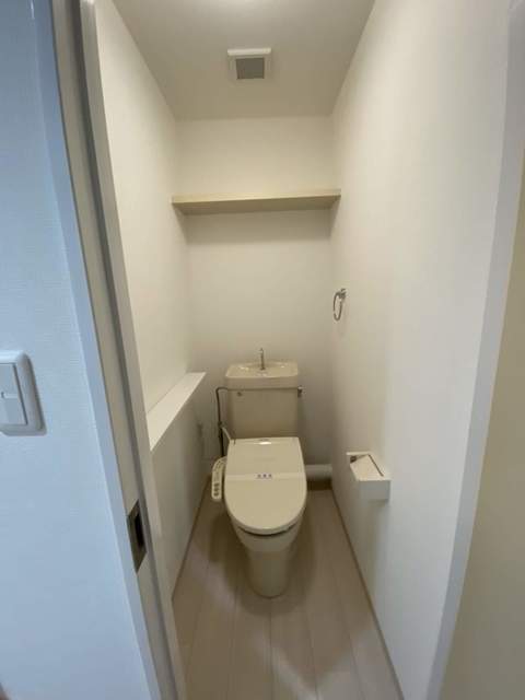 トイレ　同物件別号室