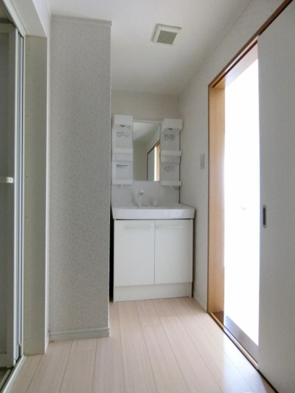 洗面設備　図面と現状に相違がある場合には現状を優先