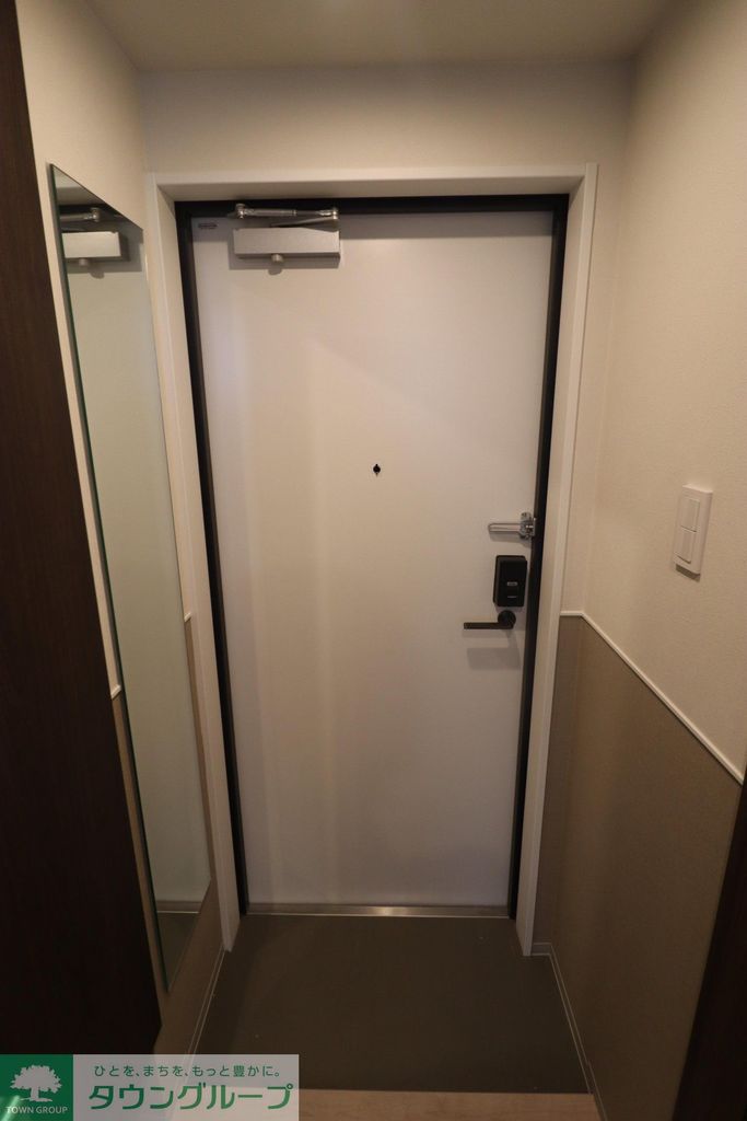 玄関　キッチン