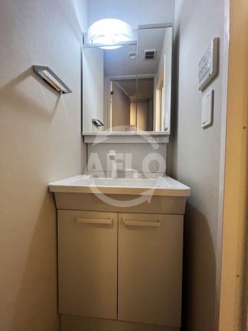 洗面設備　レジュールアッシュ桜宮リバーテラス　独立洗面台