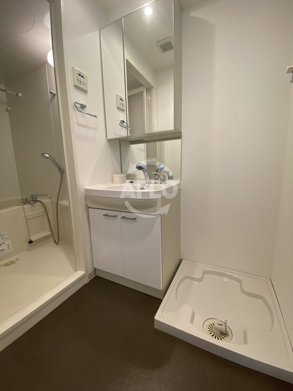 洗面設備　アーデン谷町　洗面脱衣所