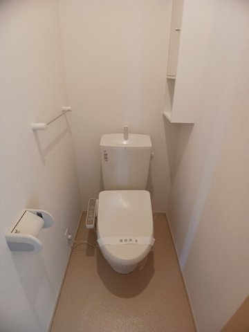 トイレ　落ち着いたトイレです
